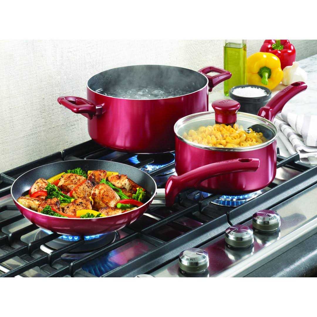 T-fal Essentials Nonstick Aluminum 20 Piece Cookware Set & Cooking Utensils - Image 5