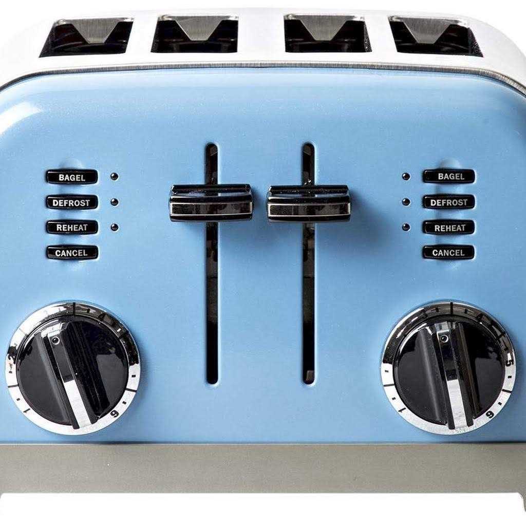 Cuisinart Metal Classic 4 Slice Toaster - Image 2