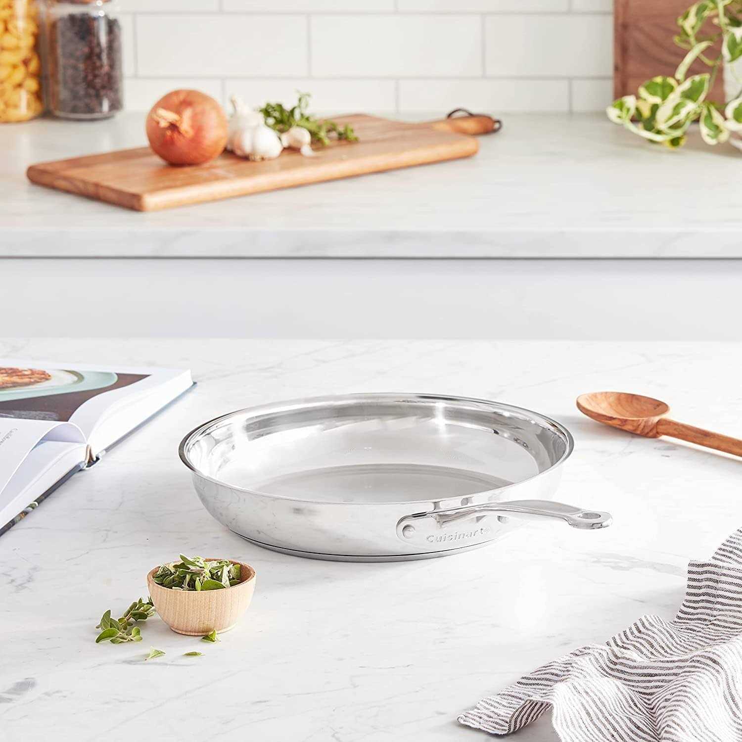 Cuisinart Chef’s Classic Stainless Skillet - Image 4