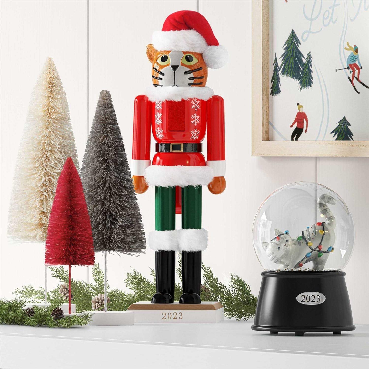 Wondershop Christmas Cat Nutcracker Figure - Image 4