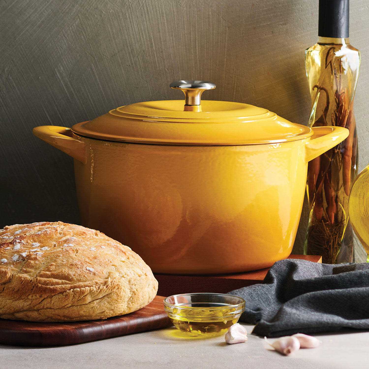 Tramontina 7 Qt. Enameled Cast Iron Round Dutch Oven