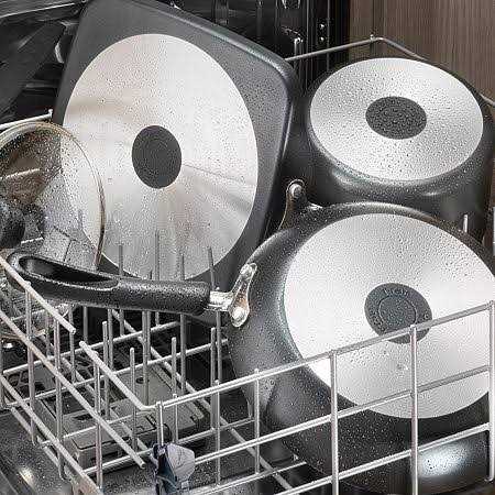 T-Fal Essentials Frypan - Image 3