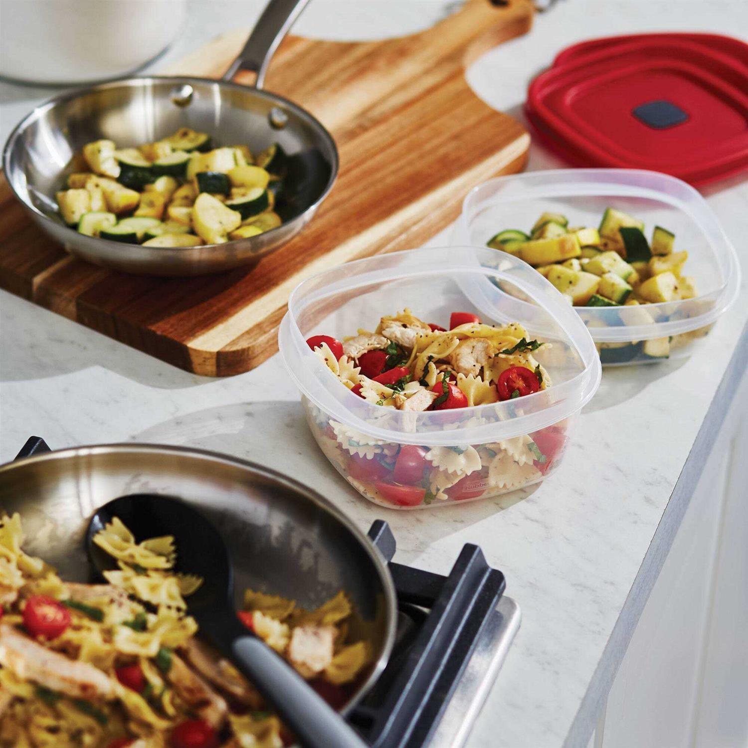 Rubbermaid Easy Find Lids Food Storage - Image 4