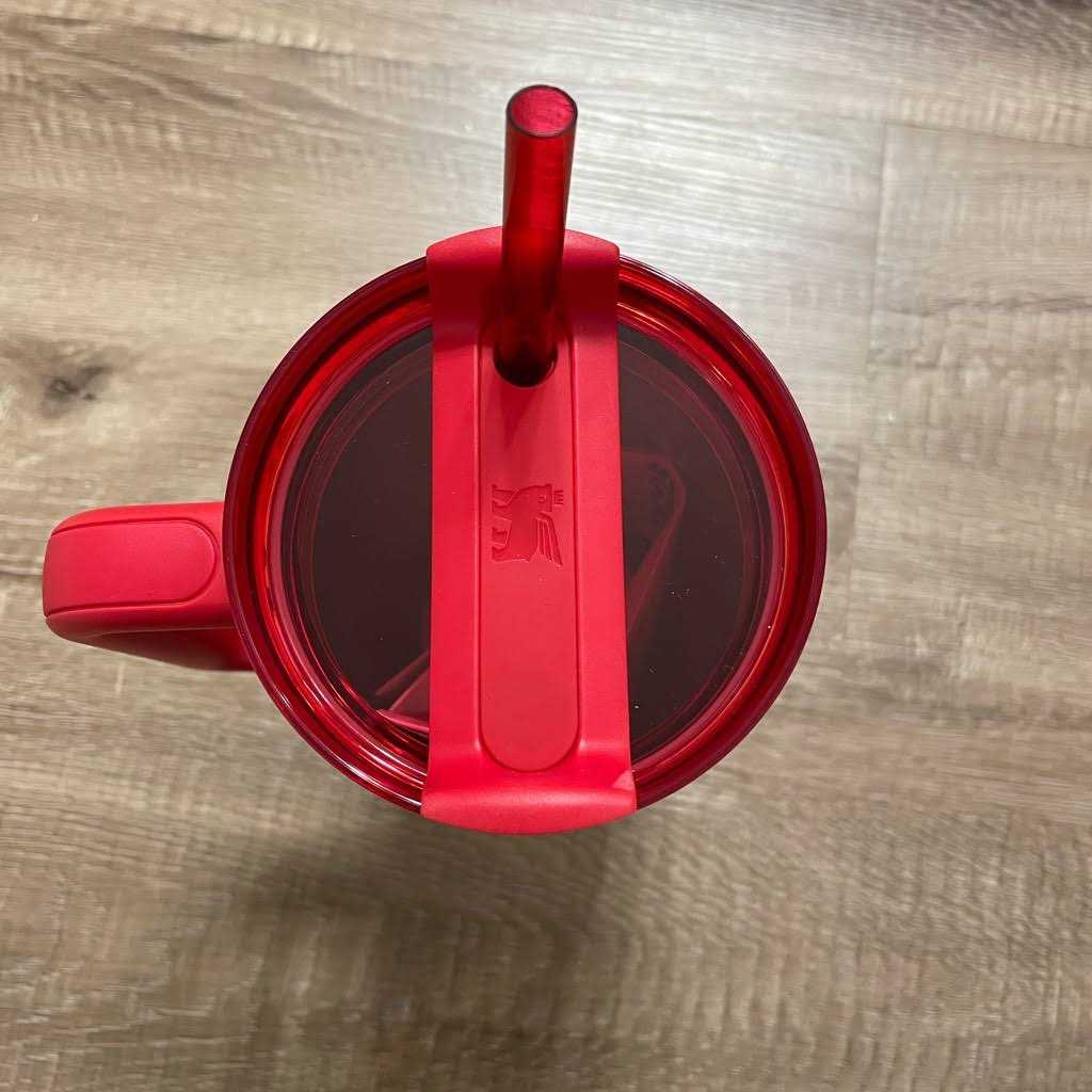 Stanley Dining Starbucks Stanley Holiday Quencher Limited Edition Tumbler 2023 - Image 3