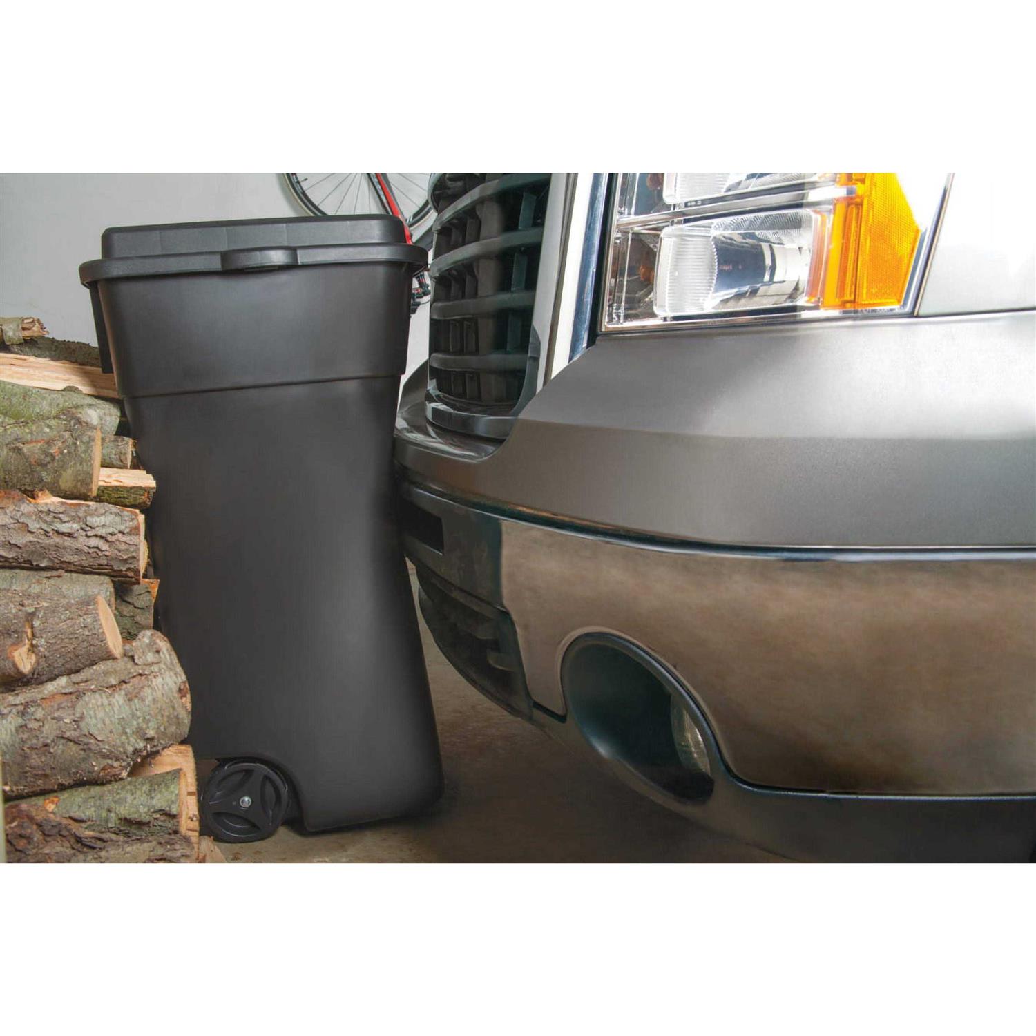 Rubbermaid 50 Gallon Wheeled Trash Can - Image 3