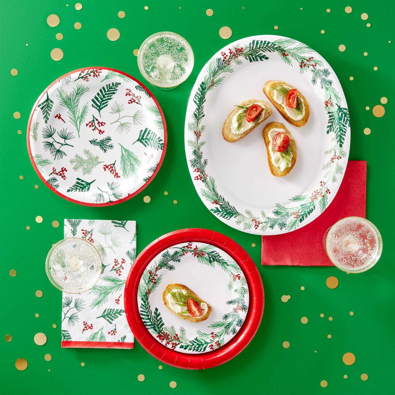 Spritz 20ct Holly Holiday Guest Towel - Image 2