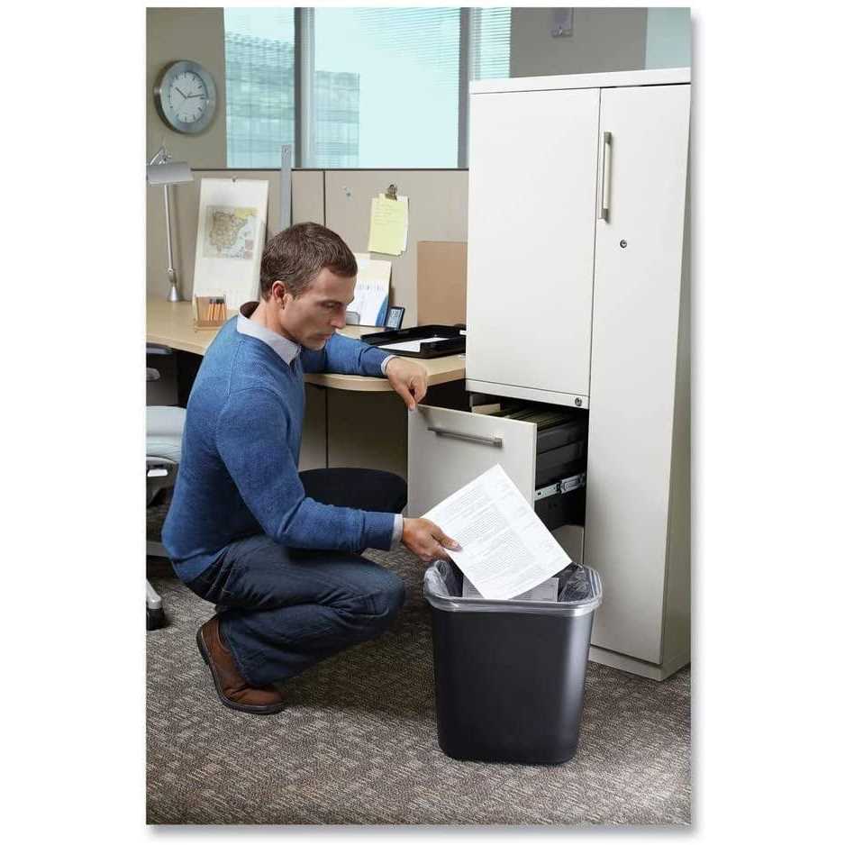 Rubbermaid Wastebasket - Image 2