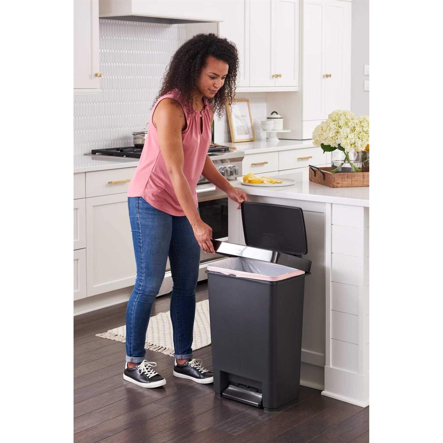 Rubbermaid Premier Series Step-On Trash Can for Home and Kitchen - Image 3