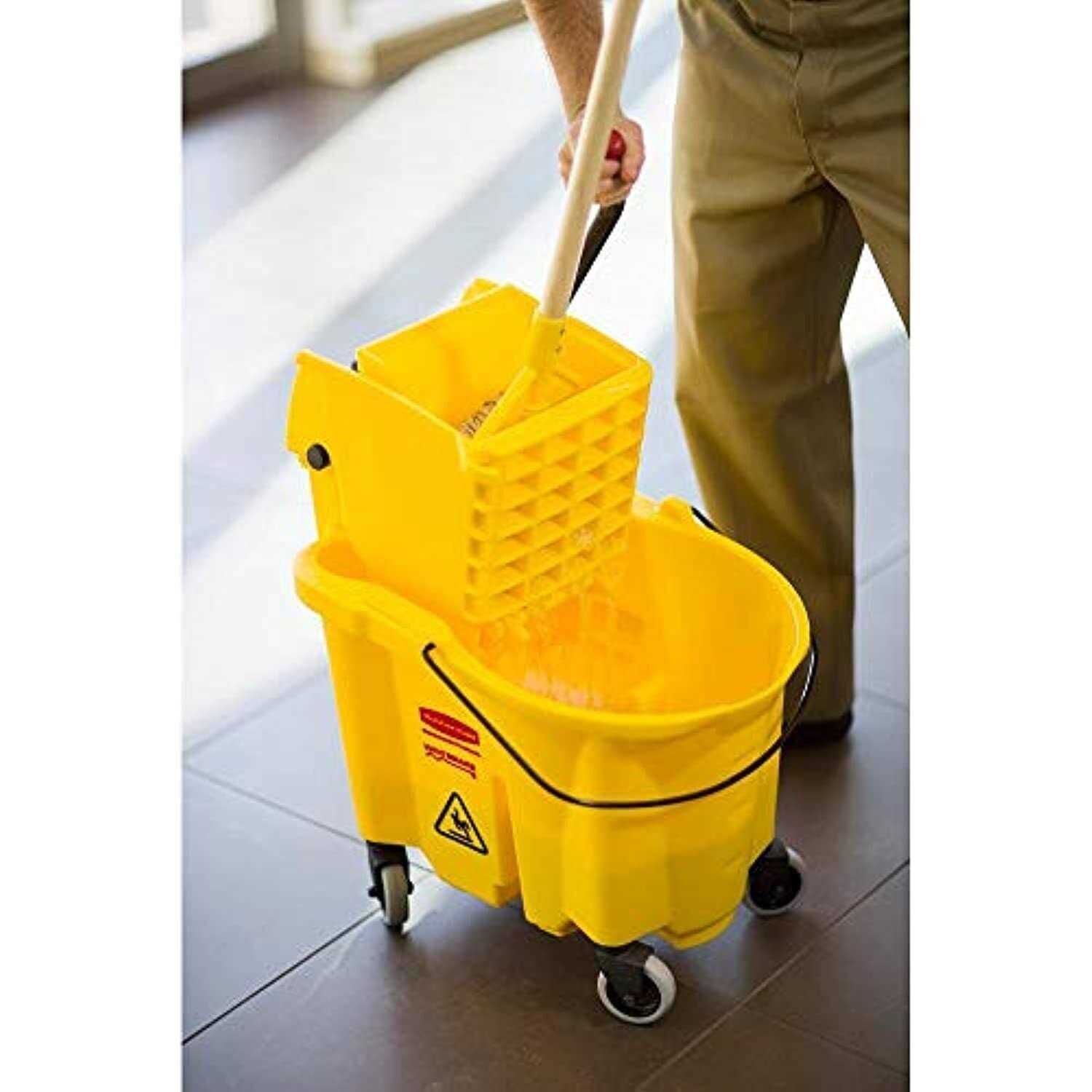 Rubbermaid Mop Bucket WaveBrake 35 qt Yellow 1887305 - Image 4