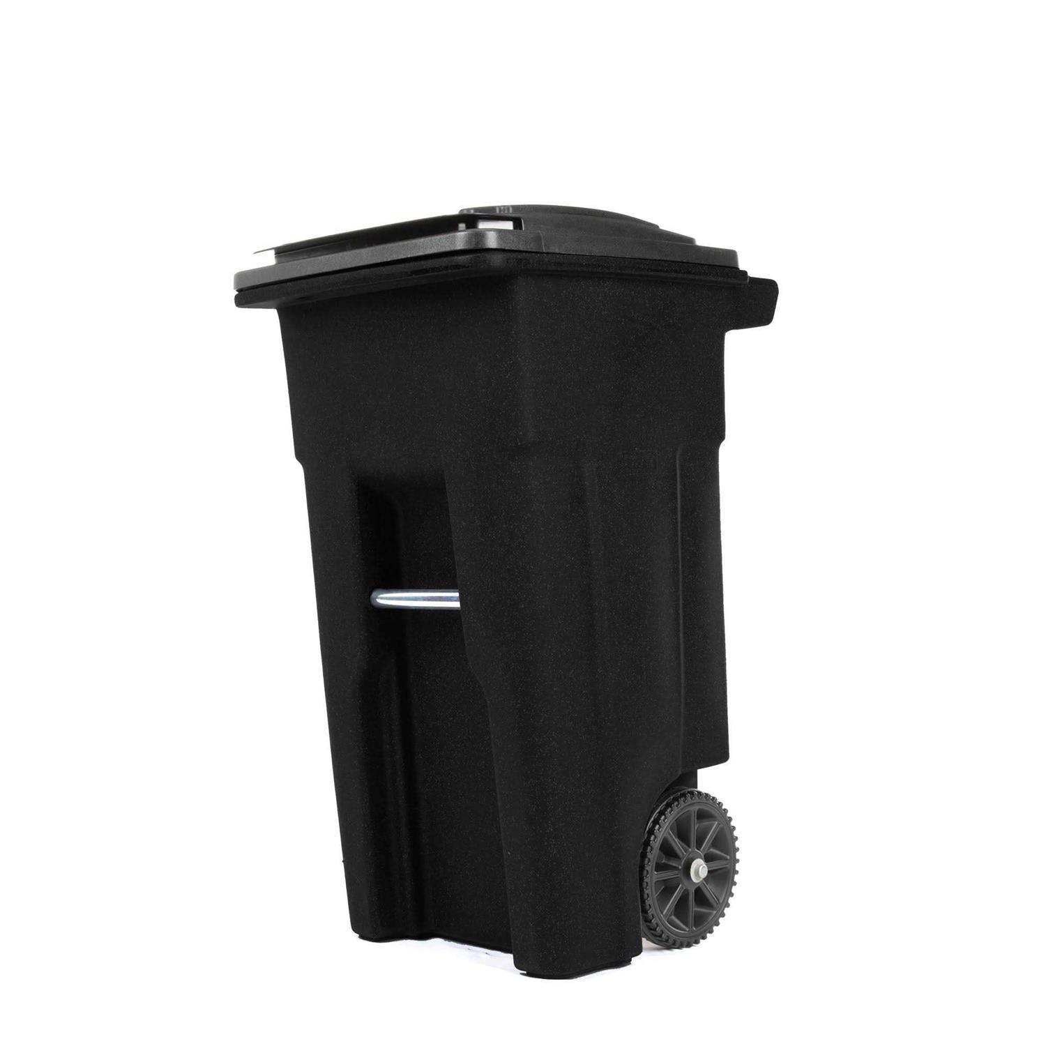 Toter 32 gal. Trash can black with wheels and lid