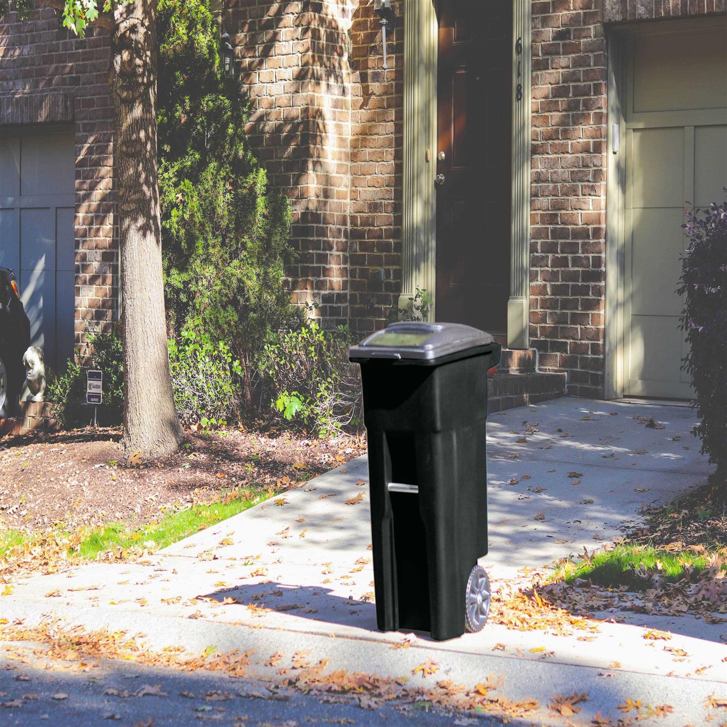 Toter 32 gal. Trash can black with wheels and lid - Image 5