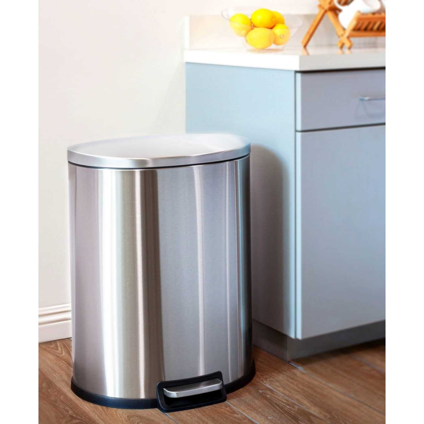 Stainless Steel 13.2 Gallon Step On Trash Can Qualiazero - Image 4