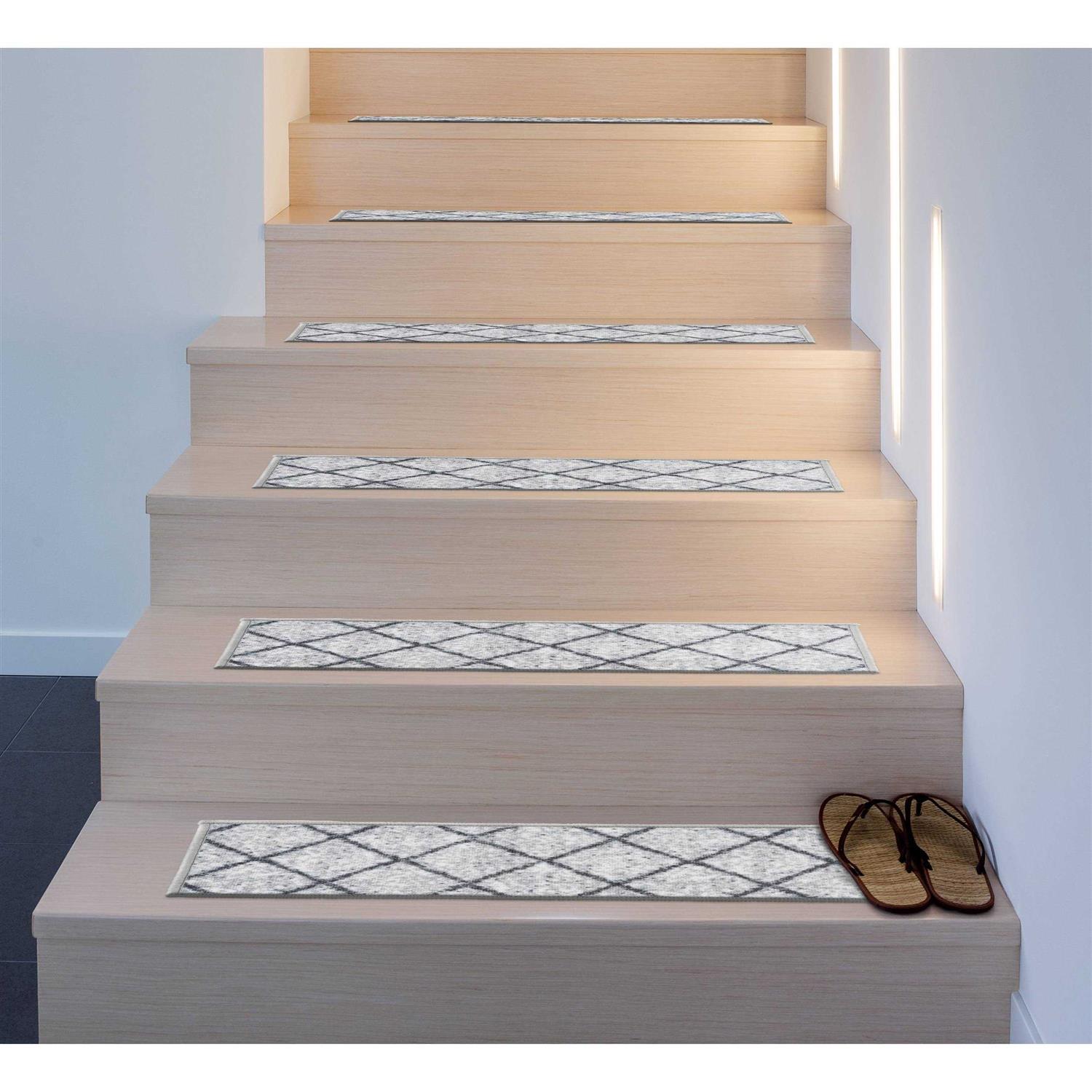 World Rug Gallery Contemporary Trellis Non-Slip Stair Treads