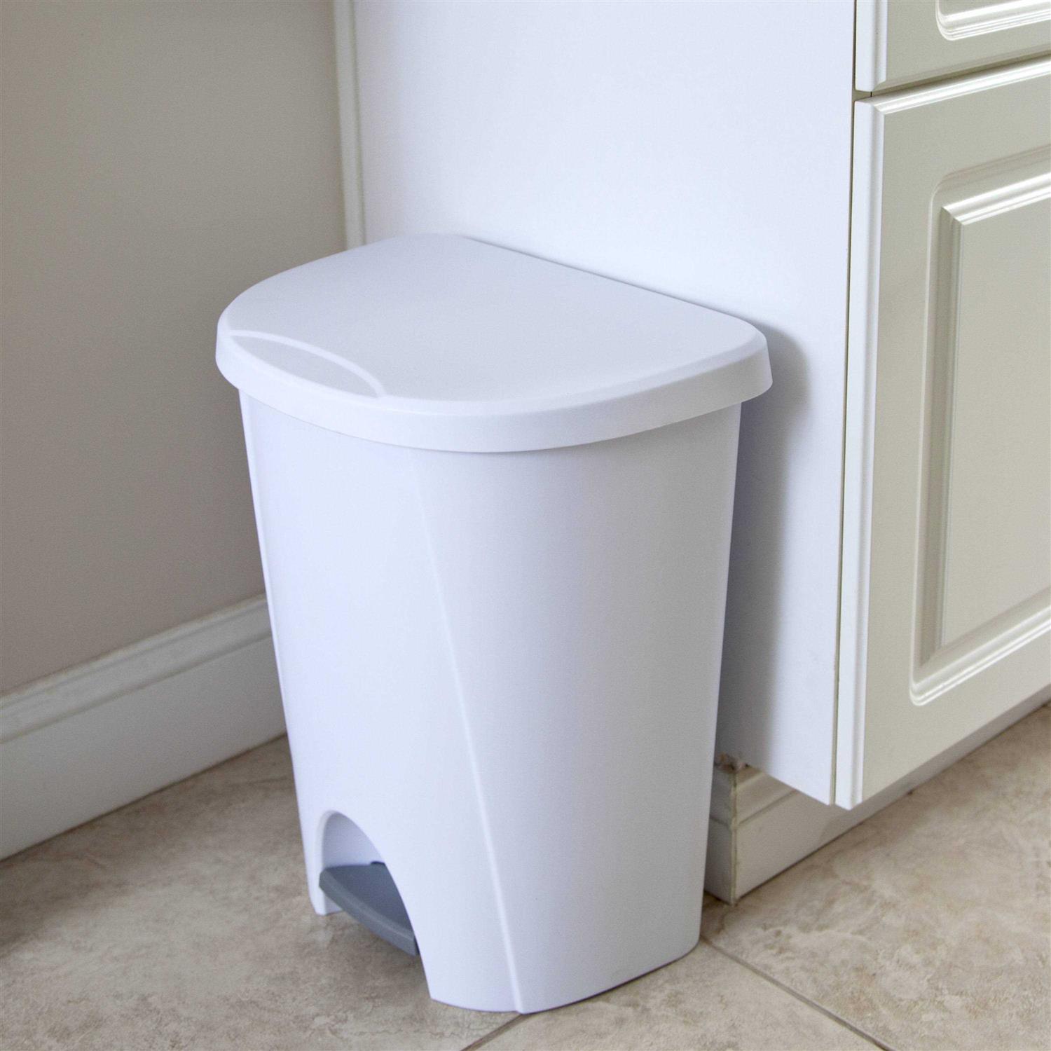 Sterilite Step Wastebasket - Image 3