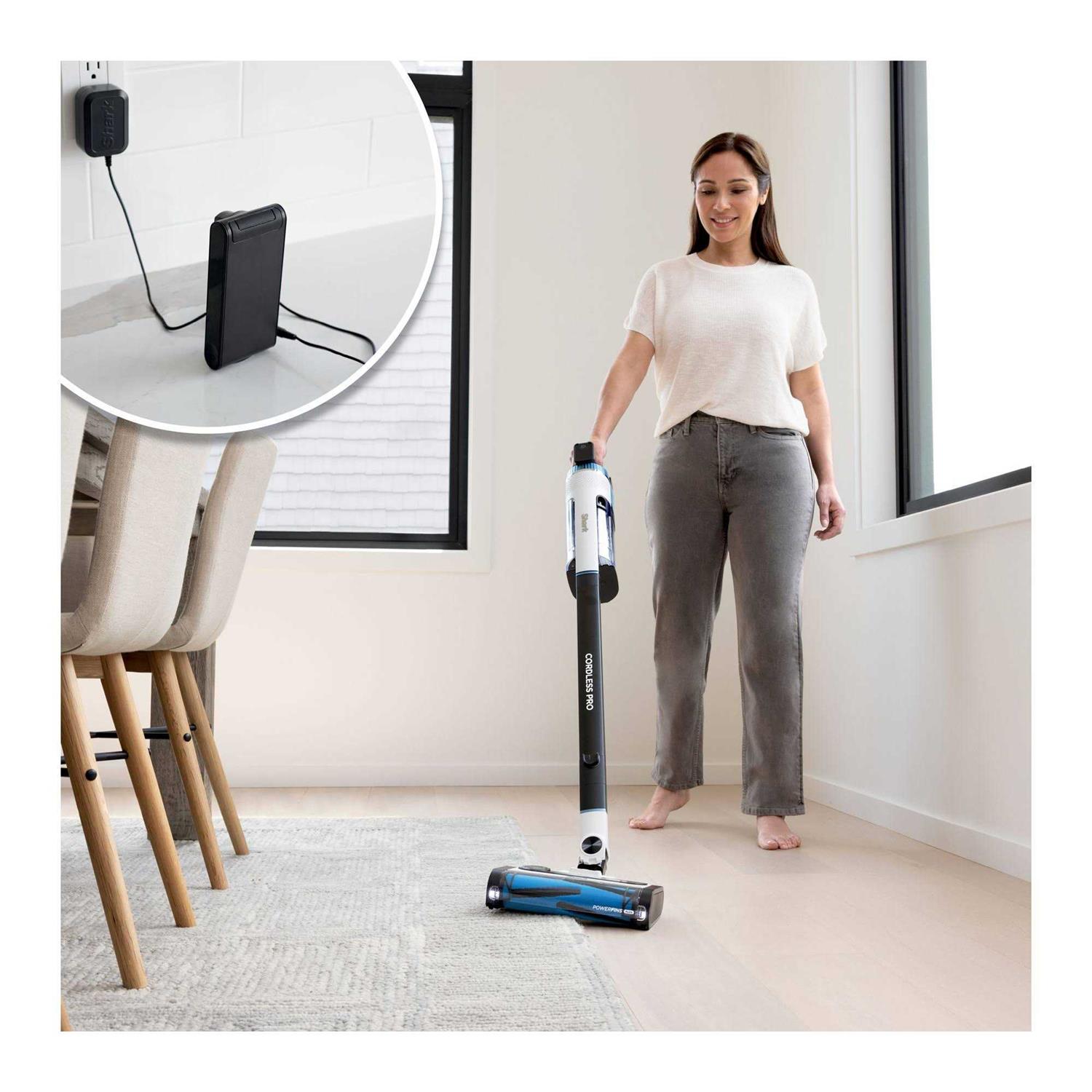 Shark Cordless Pro Stick Vacuum w/Clean SenseIQ& PowerFinsPlus - Image 3