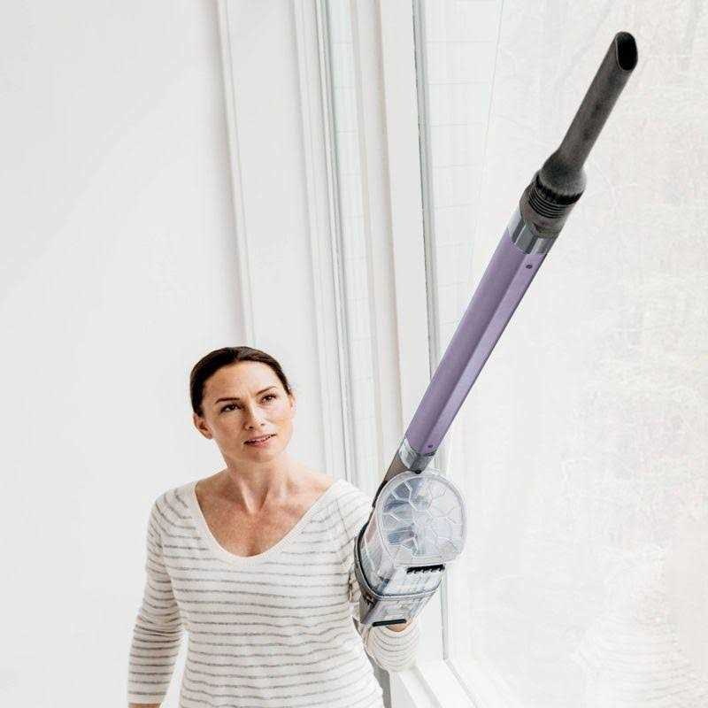 Shark Ix141h Pet Cordless Stick Vacuum with Anti-Allergen Complete Seal - Image 2