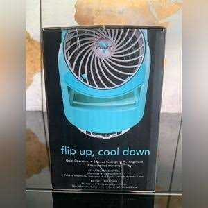 Vornado Flippi V6 Personal Air Circulator Fan - Image 2