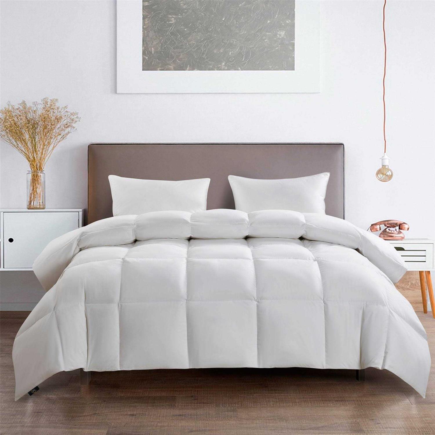 Serta White Down Fiber & Feather Comforter