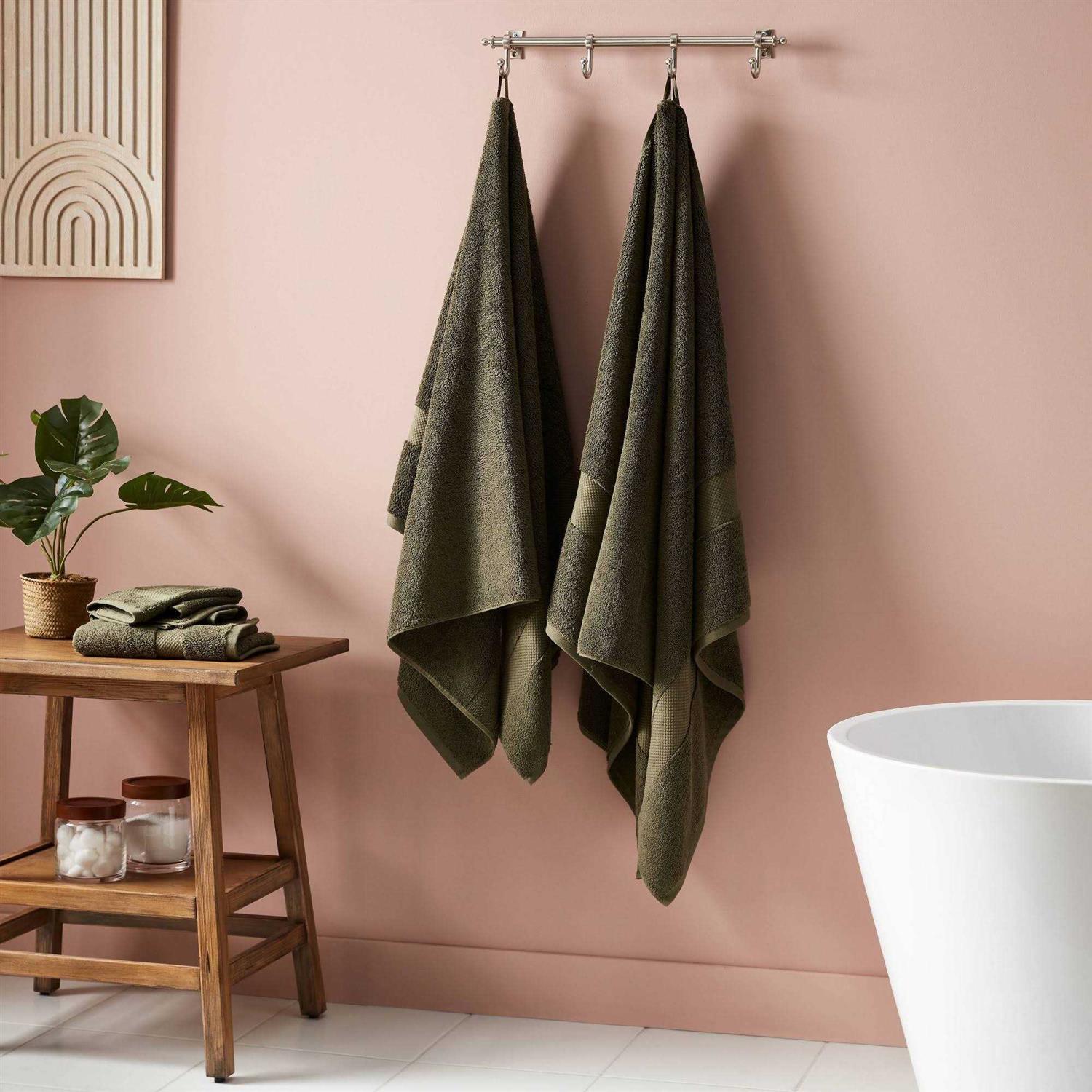 Threshold Performance Bath Towel - Image 2