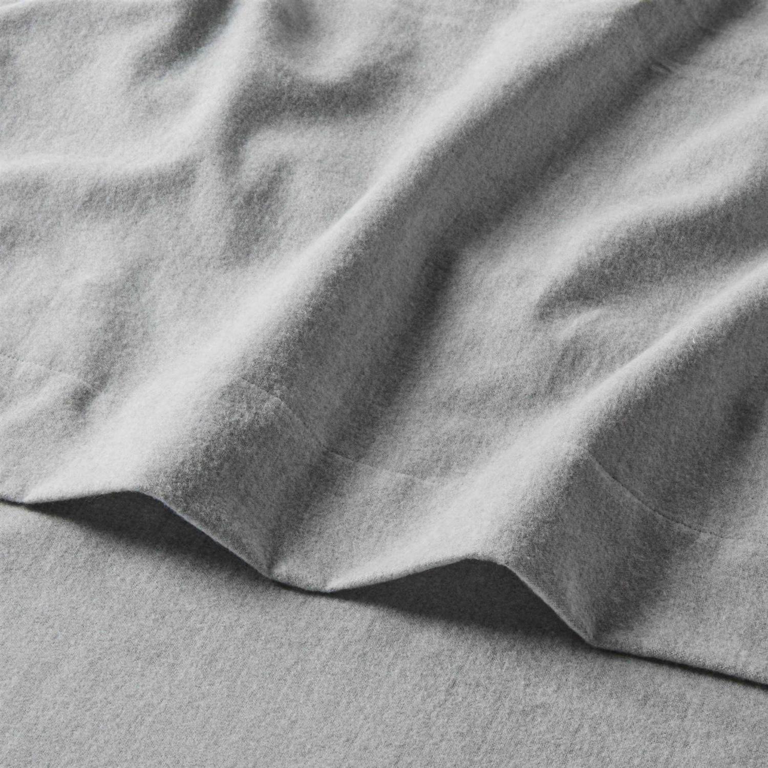 Threshold Flannel Sheet Set - Image 4