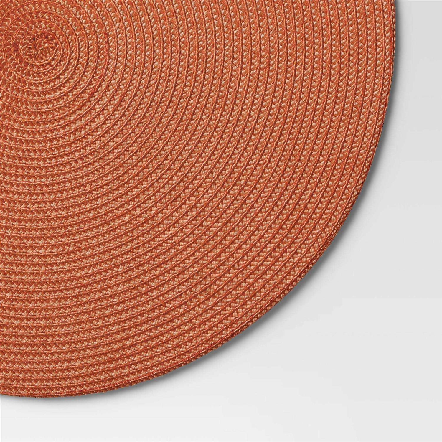 Threshold Polyround Charger Placemat - Image 4