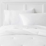 Room Essentials King Washed Microfiber Comforter