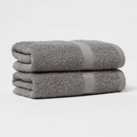 Room Essentials Everyday Bath Towel
