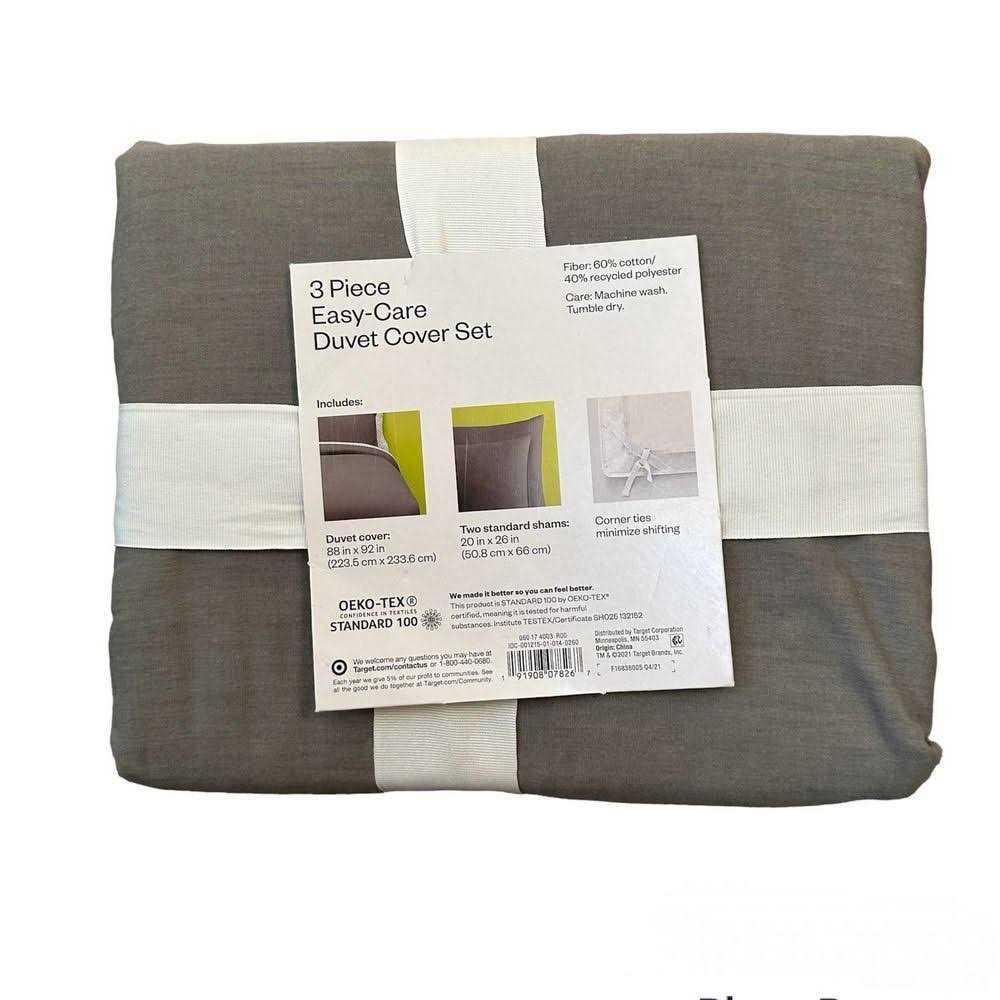 Room Essentials Easy-Care Duvet Cover Sham Set - Image 3