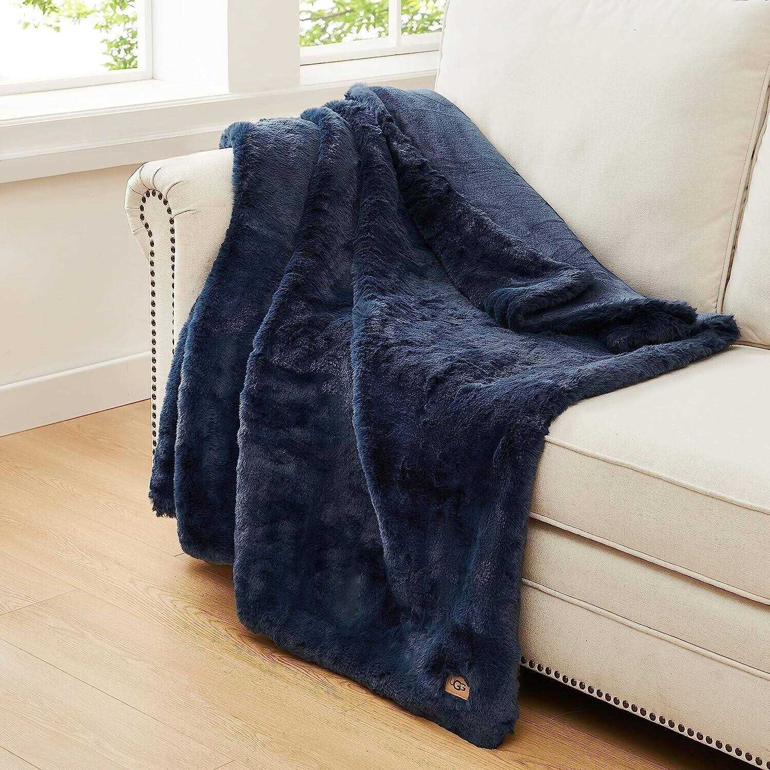 UGG Euphoria Throw Blanket - Image 2