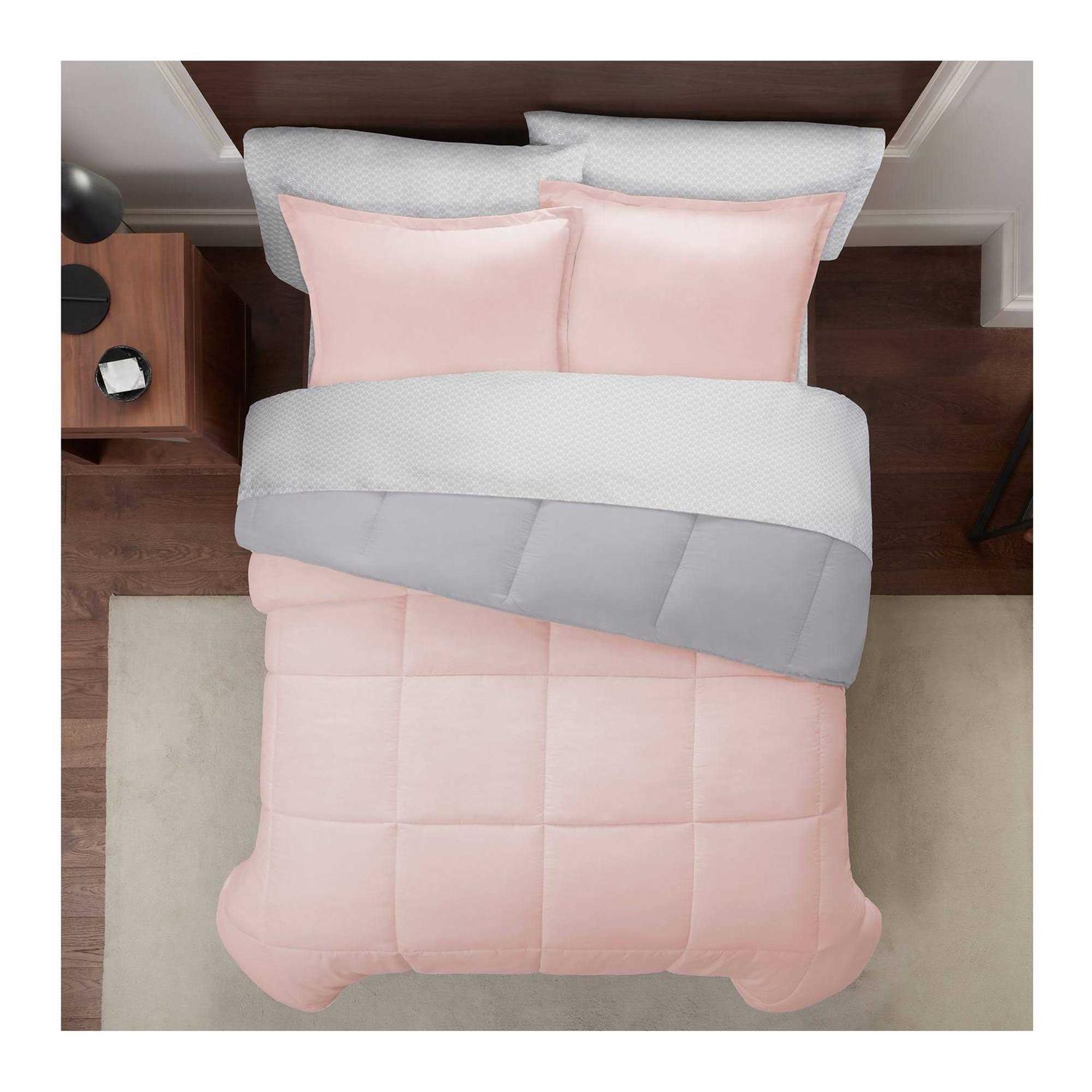 Serta Simply Clean Antimicrobial Reversible - Image 2