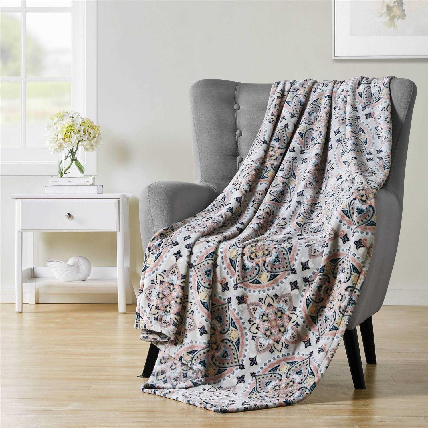 VCNY Decorative Throw Blanket Floral Design Accent for Couch - Image 4