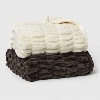Threshold Signature 60 x 86 Faux Fur Oversized Throw Blanket - Image 3