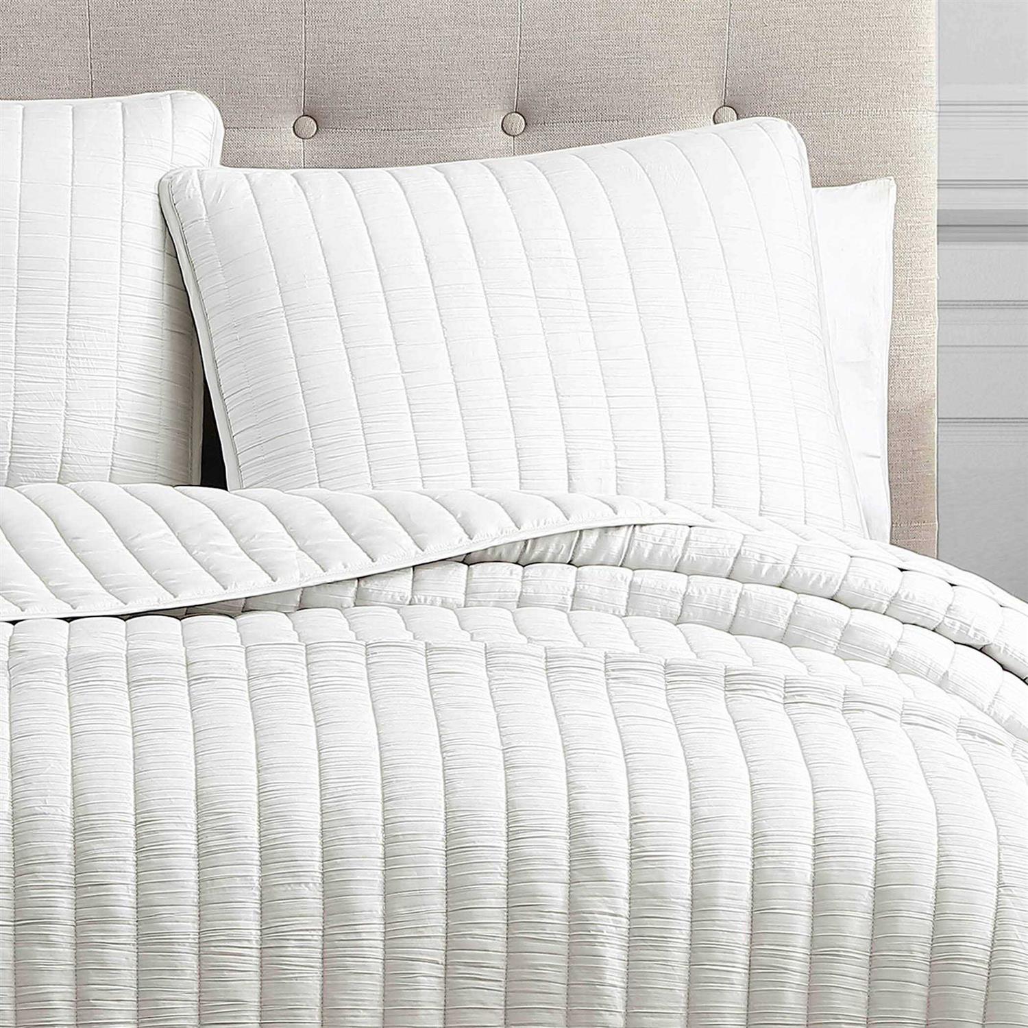 Riverbrook Home Moonstone 3 Piece Quilt Set - Image 3