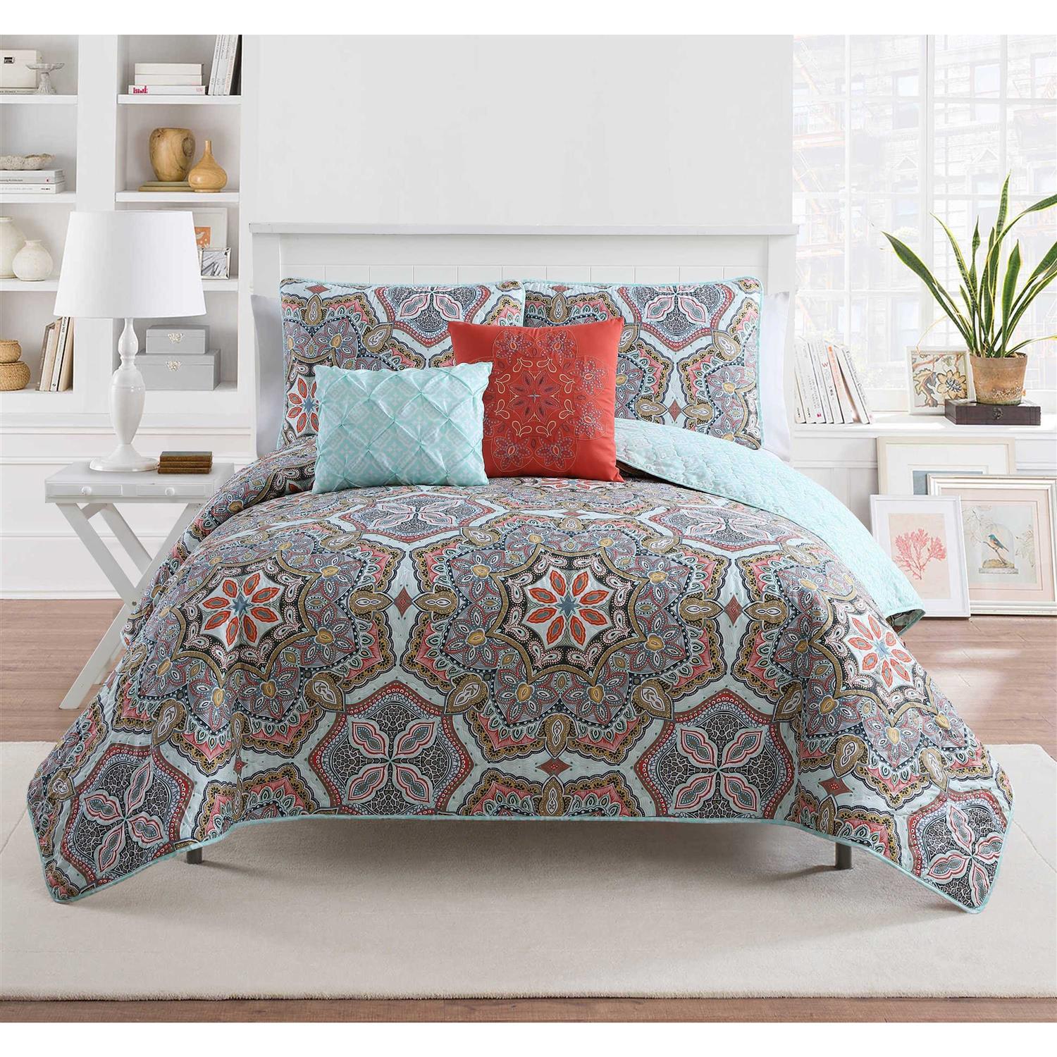 Vcny Home Yara Reversible Medallion Quilt Set