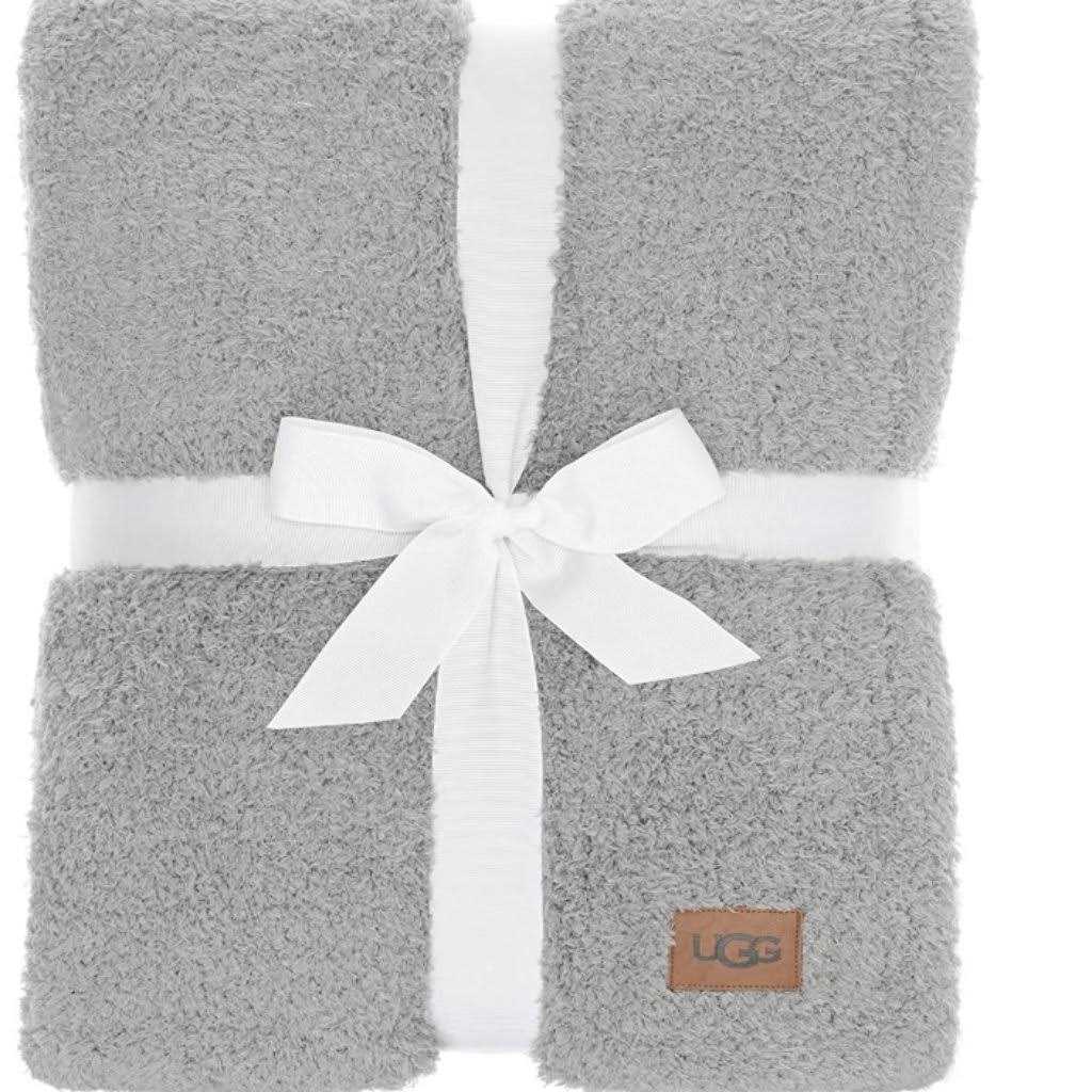 UGG Ana Throw - Image 4