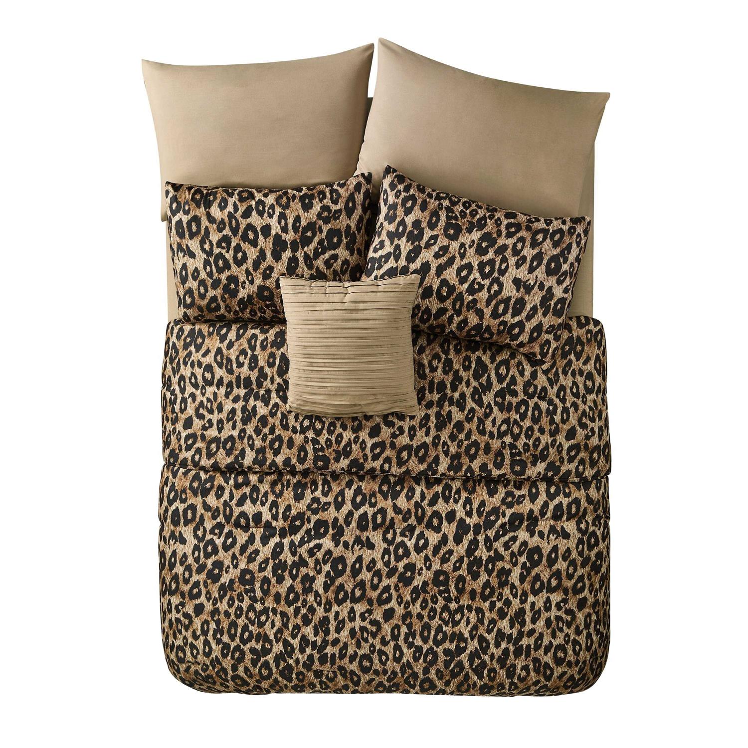 Vcny Home Cheetah Reversible Bed-in-a-Bag Comforter Set - Image 4