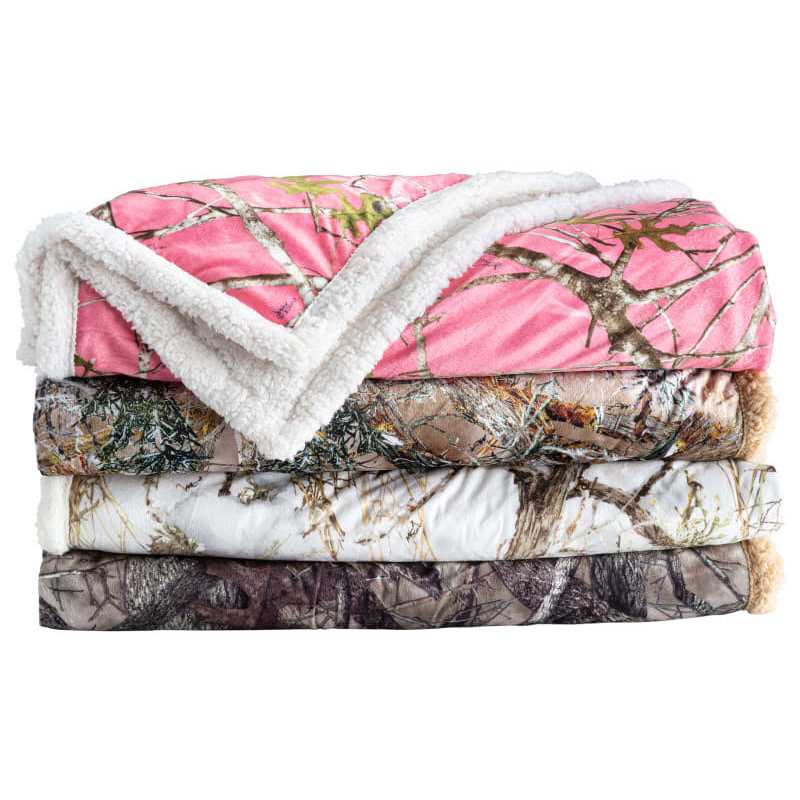 TrueTimber Camo Print Reversible Throw - Image 5