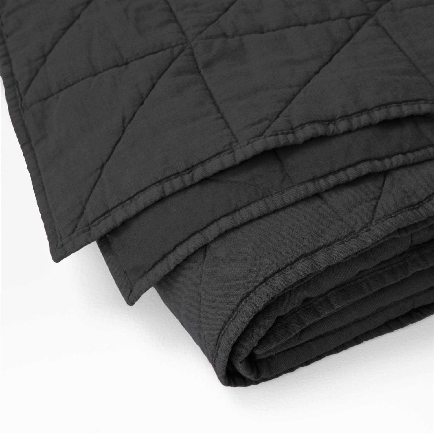 Tuft & Needle Quilt - Image 2