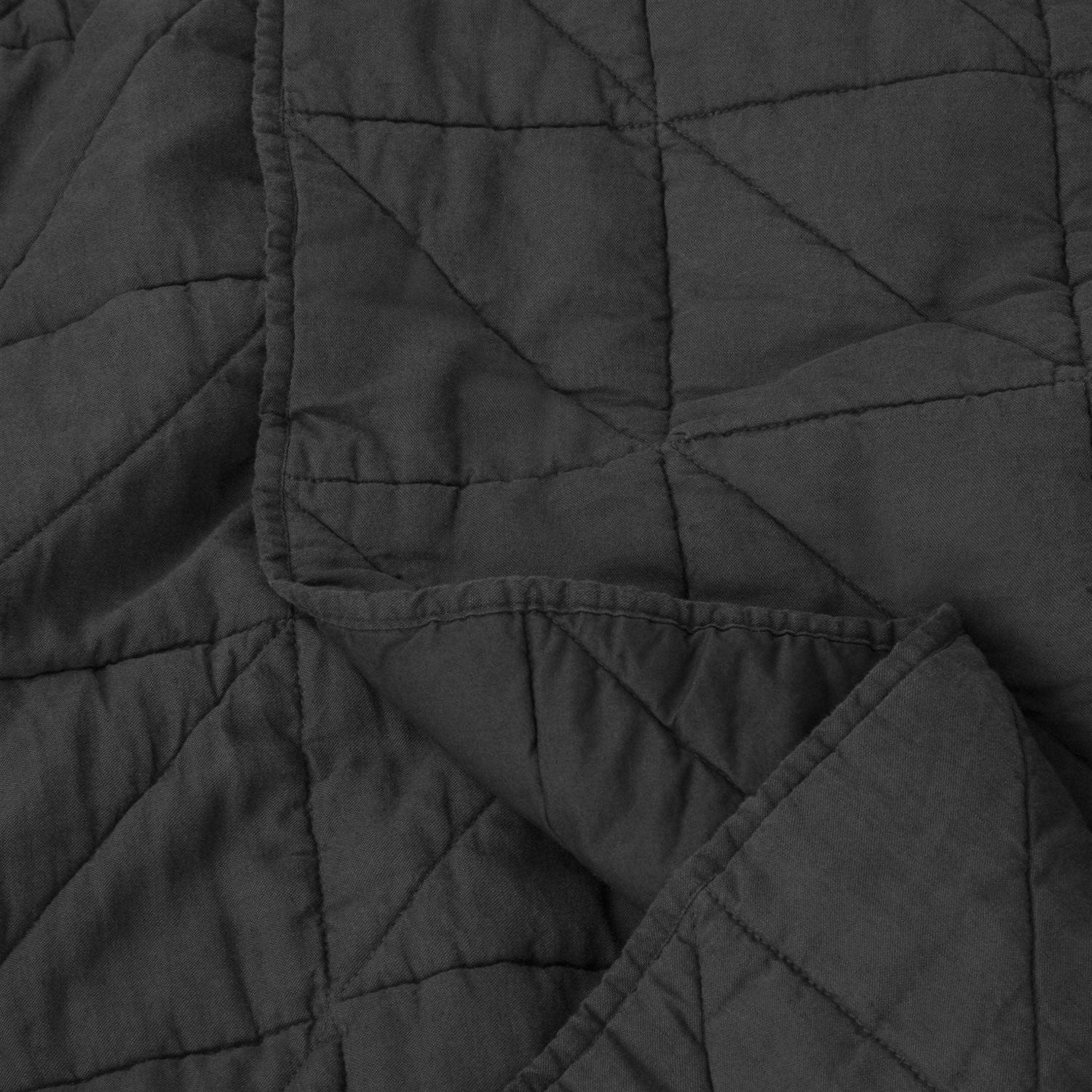 Tuft & Needle Quilt - Image 4