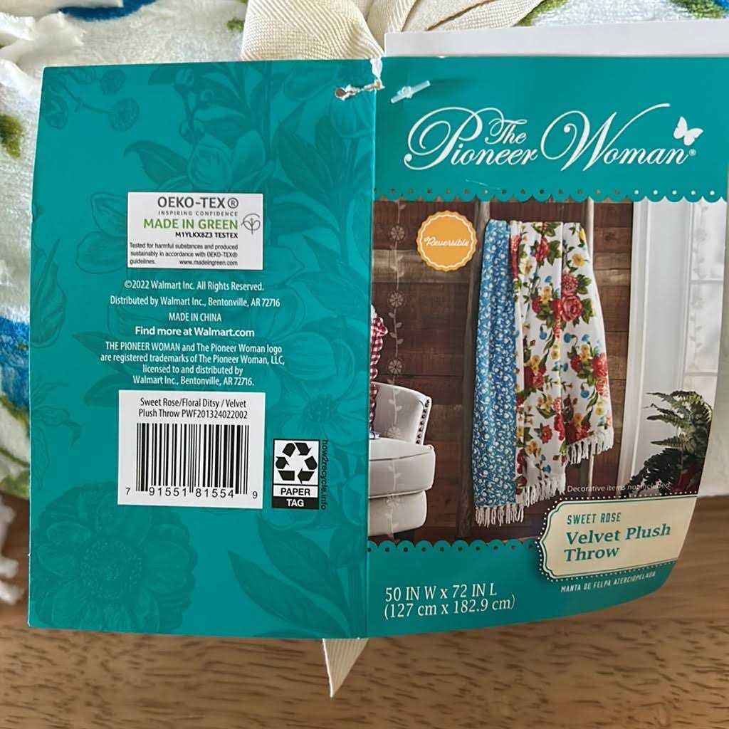 The Pioneer Woman Plush Reversible Throw - Image 3