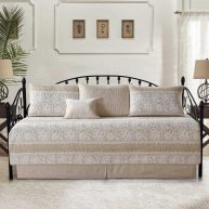 Serenta 6 Piece Quilted Daybed Set