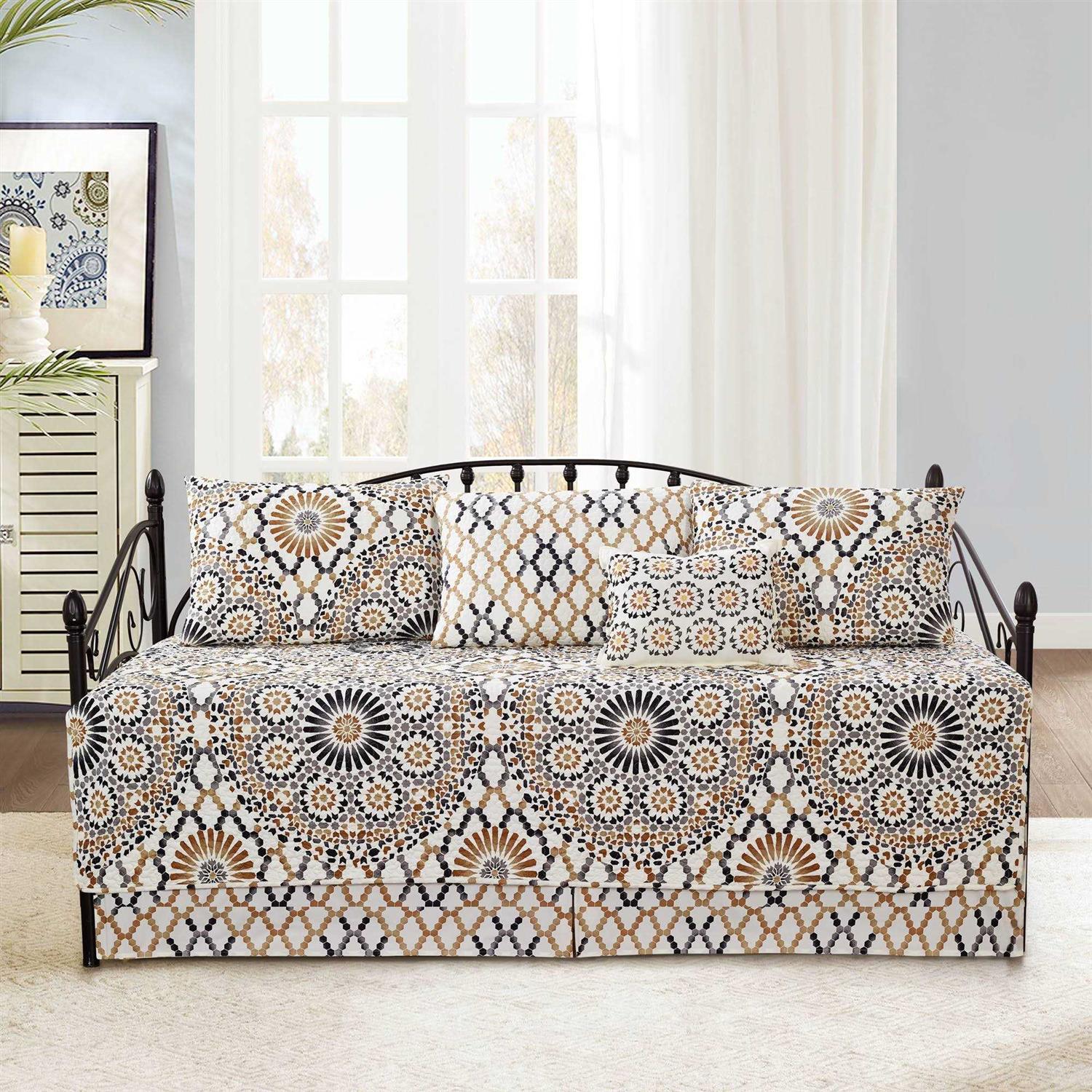Serenta 6 Piece Quilted Daybed Set