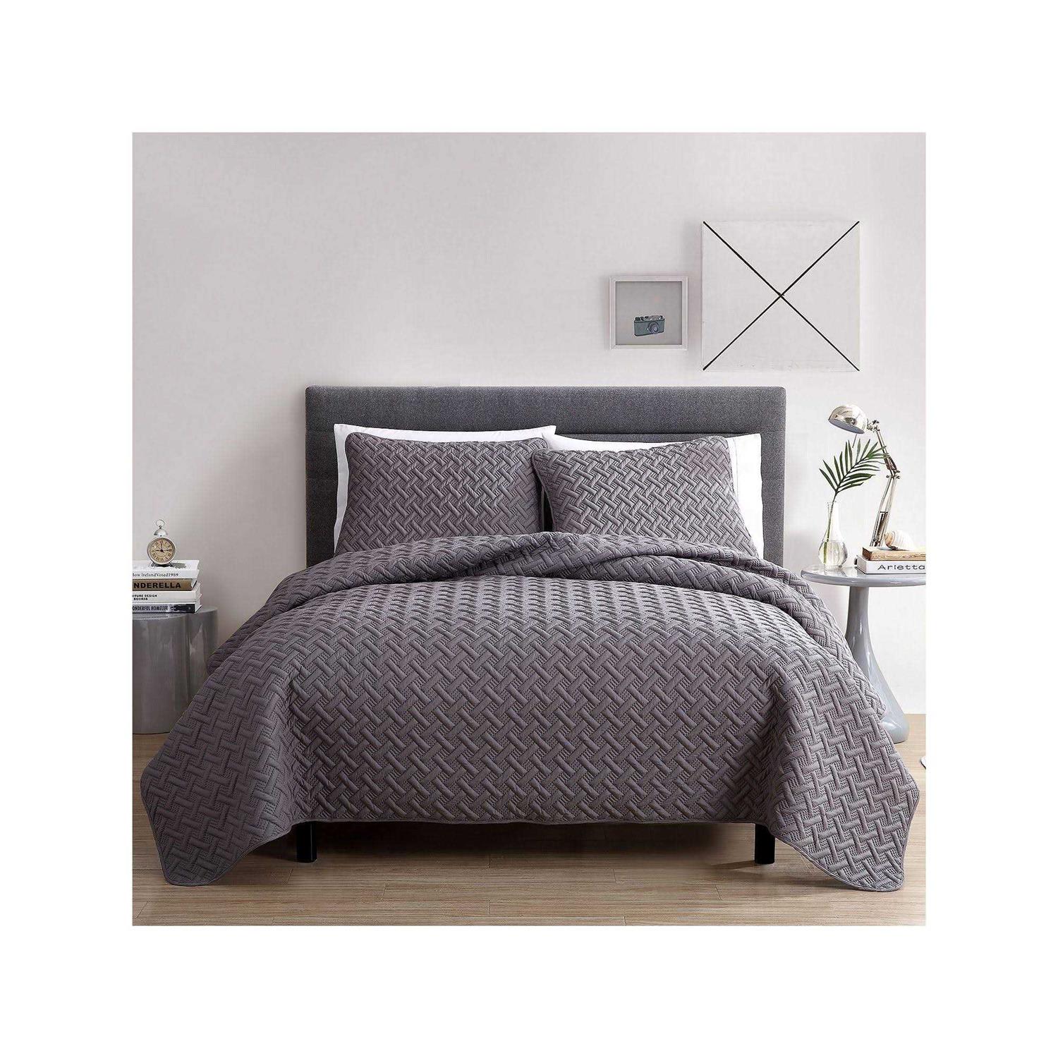 VCNY Home Nina Quilt Set - Image 2