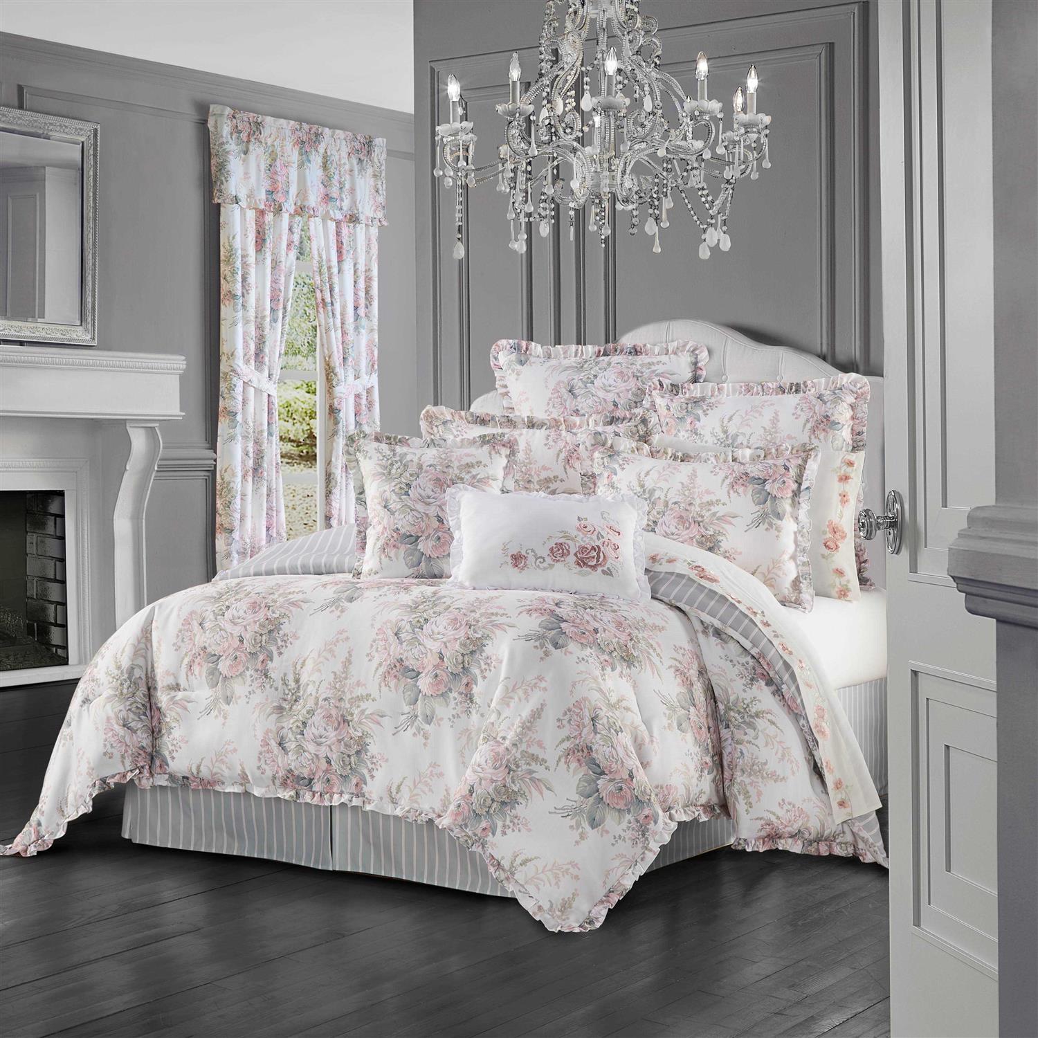 Royal Court Estelle Comforter Set