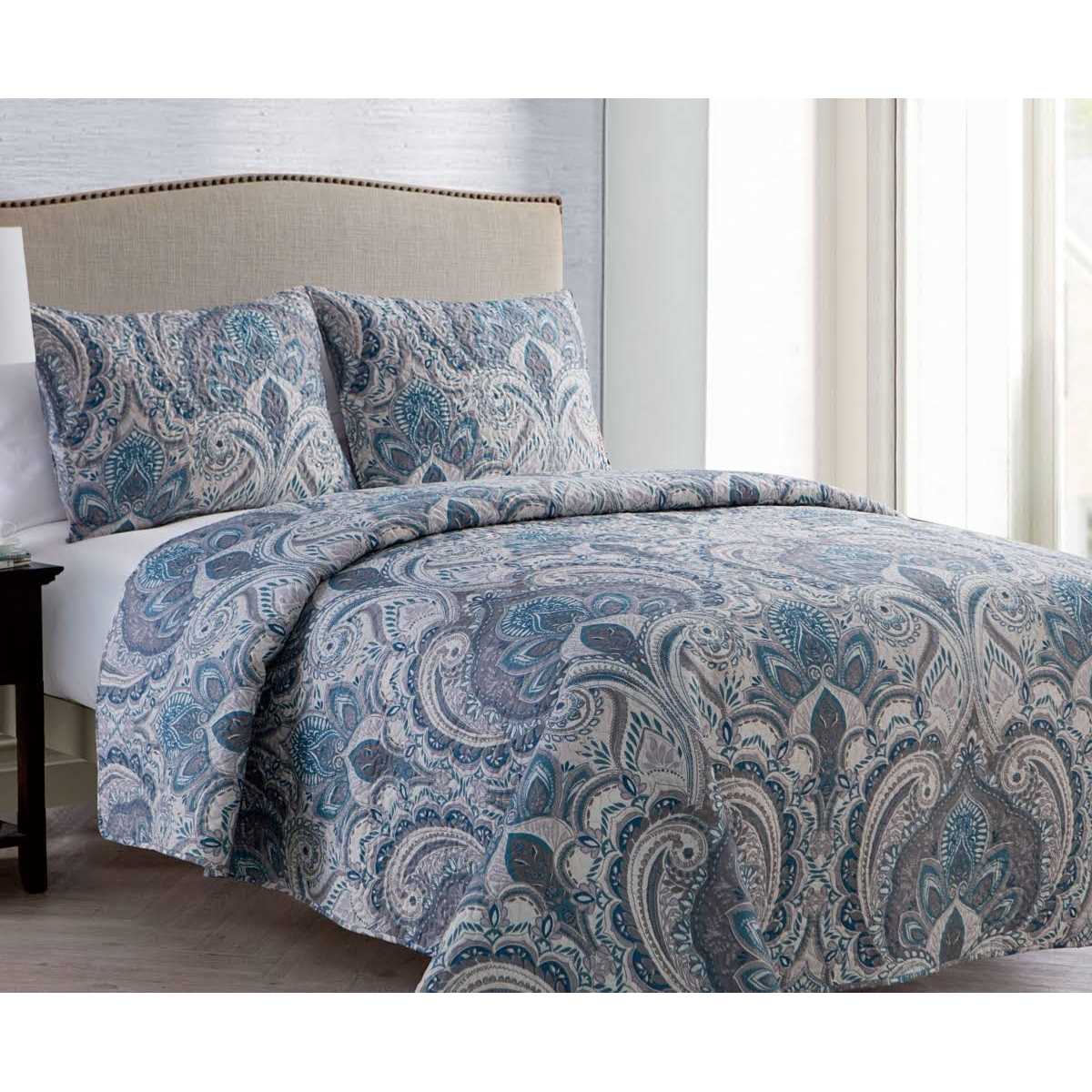 VCNY Home Lawrence Damask Quilt Set - Image 4