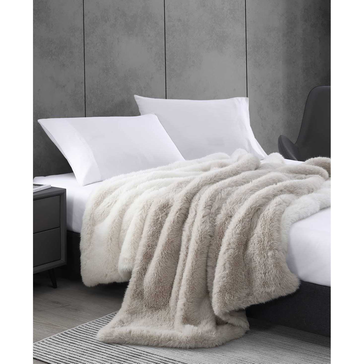 Vera Wang Long Pile Faux Fur Throw - Image 4