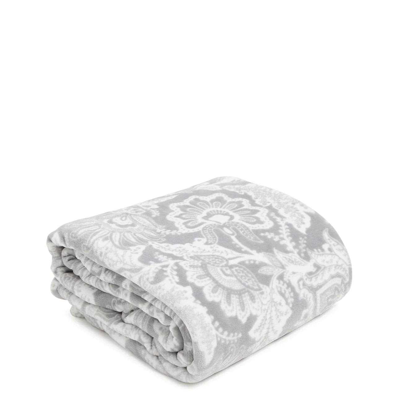 Vera Bradley Plush Throw Blanket - Image 3