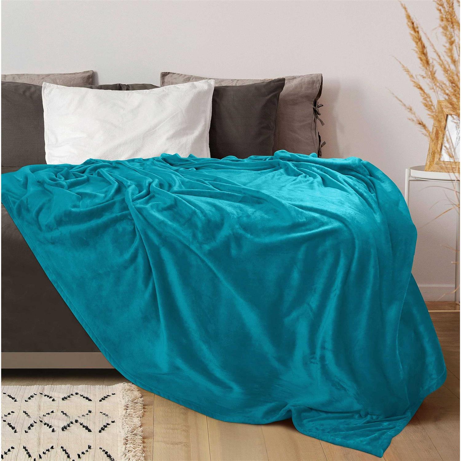 Utopia Bedding Fleece Blanket Size 300GSM Luxury Fuzzy Soft Anti-Static Microfiber Bed Blanket - Image 4
