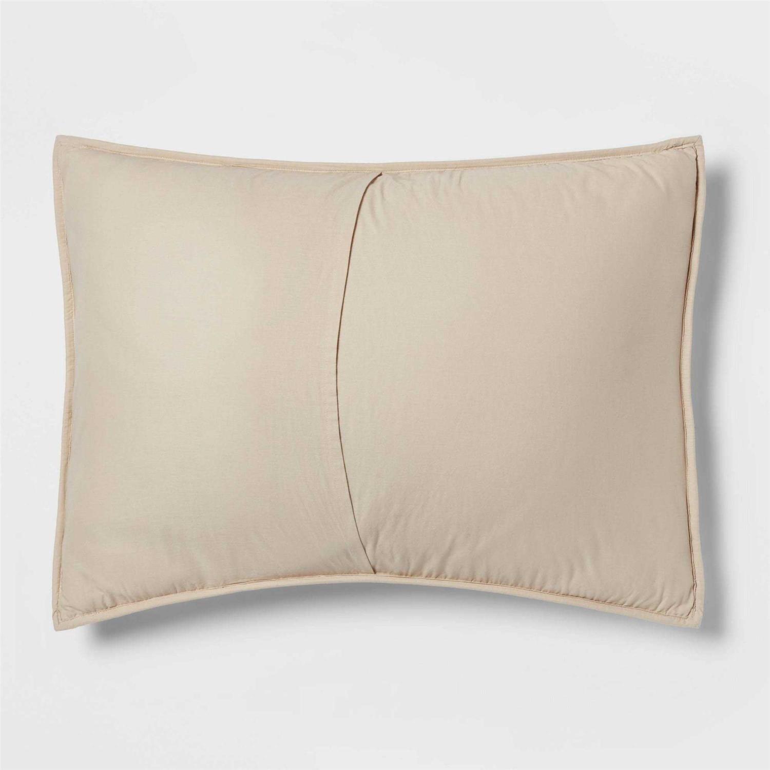 Threshold Diamond Stitch Velvet Quilt - Image 4