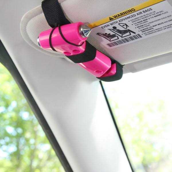 Super-cute Emergency Escape Hammer and Seatbelt Cutter - Image 4